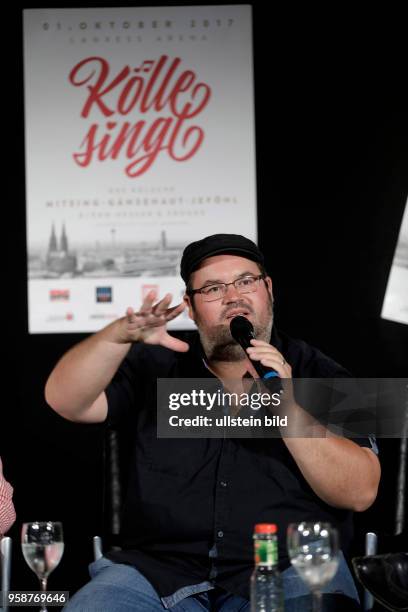 Pressekonferenz zu "Kölle singt - Björn Heuser un Fründe" Björn Heuser gastiert am 01. Oktober 2017 mit seinen Freunden bei "Kölle singt" in der...