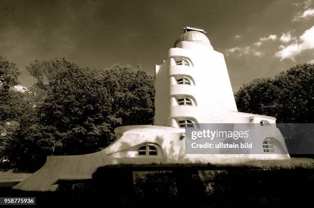 Einsteinturm , gebaut 1919 -1922 , Potsdam , Turm Teleskop mit Denkmalsschutz vom Leibnitz - Institut Für Astrophysik Potsdam , im GFZ,...