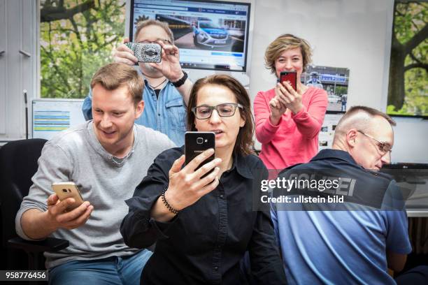 Deutschland Germany Berlin Das Social Media Team der Berliner Polizei.