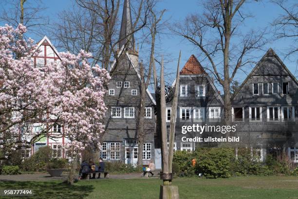 Am Alten Kirchplatz in Gütersloh, historische Fachwerk- und Schieferhäuser