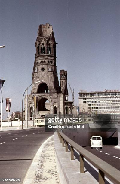 View over Budapester Strasse of the Breitscheidplatz, the Europa-Center, and the Kaiser Wilhelm Memorial Church