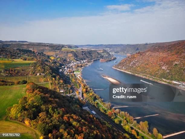 rhine valley near bacharach town in autumn, rhineland-palatinate, germany - rhine river stock pictures, royalty-free photos & images