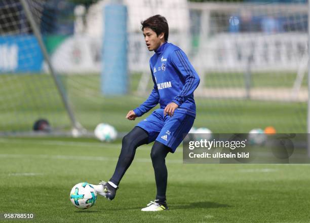 Fussball GER, 1. Bundesliga Saison 2017 2018, Training FC Schalke 04, Atsuto Uchida