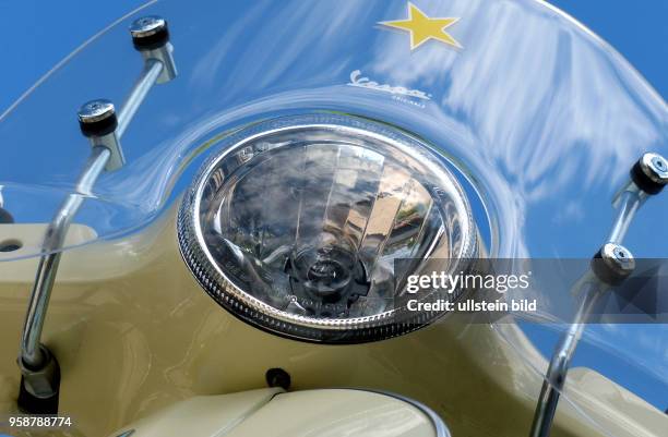 Vespa roller in Frankfurt.