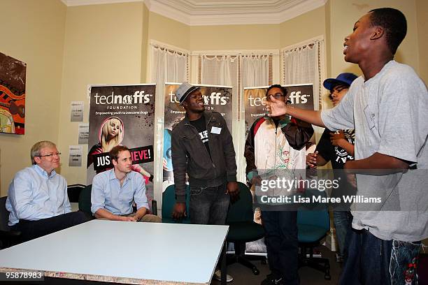 Australian Prime Minister Kevin Rudd meets with HRH Prince William and members of the Ted Noffs Foundation at a Randwick community centre on the...