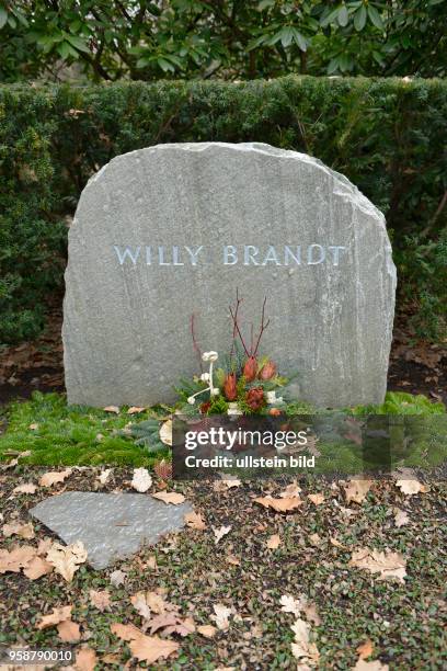 Grabmal, Willy Brandt, Waldfriedhof, Potsdamer Chaussee, Zehlendof, Berlin, Deutschland