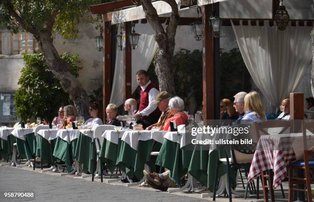 Restaurant, Corso Umberto, Taormina, Sizilien, Italien