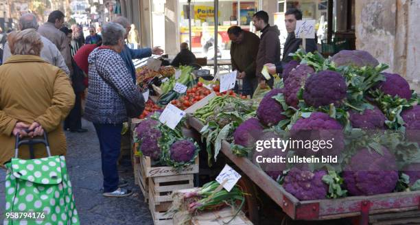 Blumenkohl, Wochenmarkt, Piazza Carlo Alberto di Savoia, Catania, Sizilien, Italien