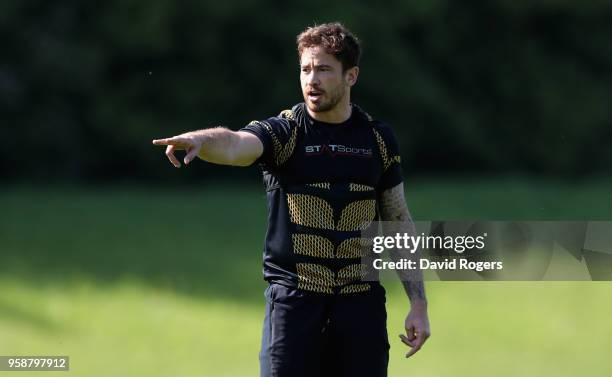 Danny Cipriani issues instructions during the Wasps training session held at their training ground on May 15, 2018 in Coventry, England.