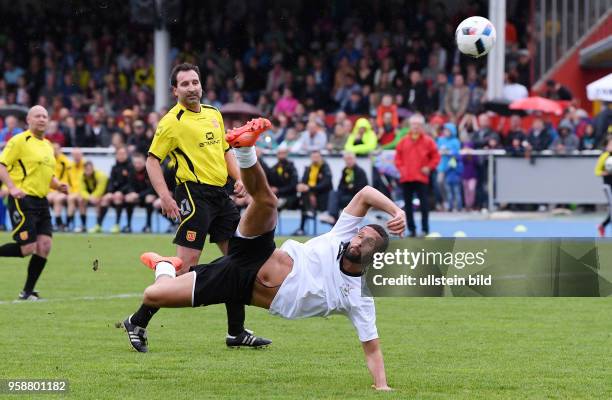 Fussball / Promi-Benefizfußballspiel fuer das Tuebinger Ronald McDonald Hauses McDonald s Kinderhilfe Allstars - SV 03 Tuebingen Allstars Ex...