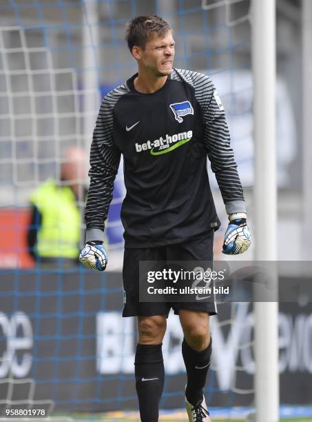 Fussball, Saison 2016/2017, Schauinsland Cup der Traditionen in Duisburg, 2. Halbfinale, Hertha BSC - FC Nantes, Torwart Rune Jarstein