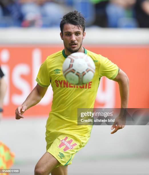 Fussball, Saison 2016/2017, Schauinsland Cup der Traditionen in Duisburg, 2. Halbfinale, Hertha BSC - FC Nantes, Leo Dubois