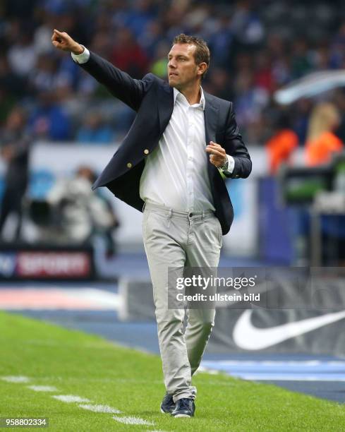 Fussball GER, 1. Bundesliga Saison 2016 2017, 3. Spieltag, Hertha BSC Berlin - FC Schalke 04 2:0, Trainer Markus Weinzierl