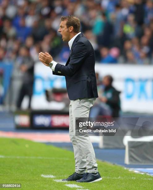 Fussball GER, 1. Bundesliga Saison 2016 2017, 3. Spieltag, Hertha BSC Berlin - FC Schalke 04, Trainer Markus Weinzierl