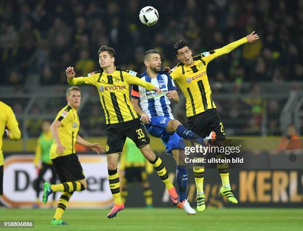 Fussball GER, 1. Bundesliga Saison 2016 2017, 7. Spieltag, Borussia Dortmund - Hertha BSC Berlin 1:1, v.li., Julian Weigl , Vedad Ibisevic , Mikel...