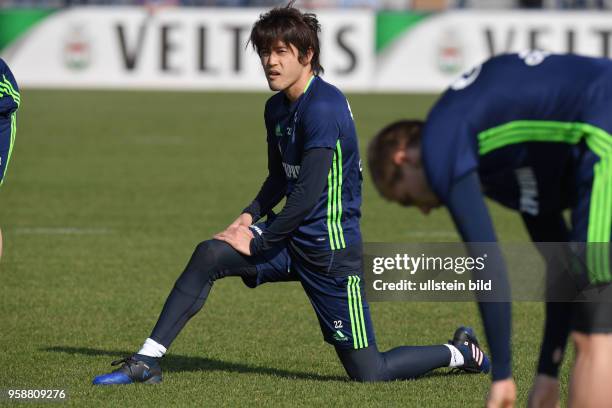 Fussball, Saison 2016/2017, 1. Bundesliga, Training, FC Schalke 04, Atsuto Uchida