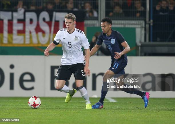 Fussball U21 Laenderspiel 2017, Deutschland 0, Matthias Ginter , li., gegen Jacob Murphy