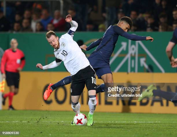 Fussball U21 Laenderspiel 2017, Deutschland 0, Maximilian Arnold , li., gegen Mason Holgate