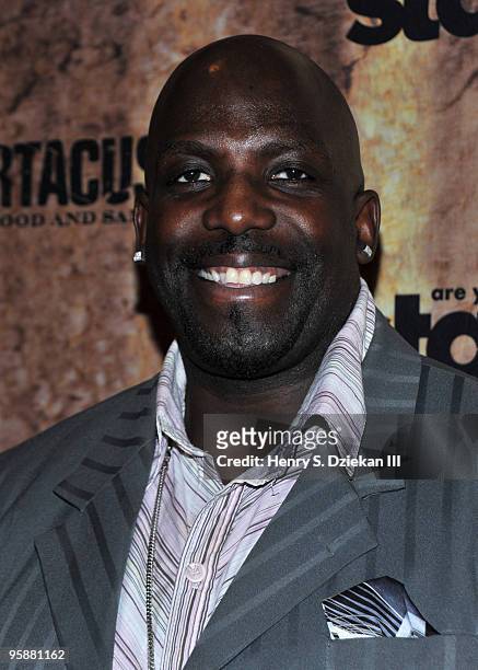 Actor Kevin Brown attends the premiere of "Spartacus: Blood and Sand" at the Tribeca Grand Screening Room on January 19, 2010 in New York City.