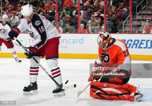 Umberger of the Columbus Blue Jackets takes a shot on goaltender Ray Emery of the Philadelphia Flyers on January 19, 2010 at the Wachovia Center in...