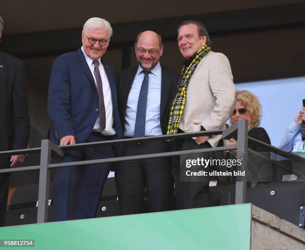 Fussball GER, DFB Pokal, Finale, Eintracht Frankfurt - Borussia Dortmund 1-2, VIP Tribuene, v.li., Bundespraesident Frank Walter Steinmeier, SPD...