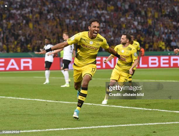 Fussball GER, DFB Pokal, Finale, Eintracht Frankfurt - Borussia Dortmund 1-2, Jubel Pierre-Emerick Aubameyang, Pierre Emerick Aubameyang