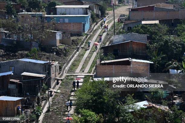 General view of the poor neighbourhood of Nueva Capital, on the outskirts of Tegucigalpa, taken on May 13, 2018 when missionaries from the United...