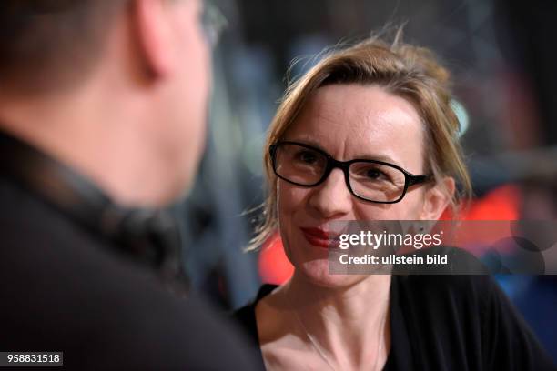 Filmkritikerin Petra Wiegers im Gespräch mit Moderator Knut Elstermann beim RadioEins Berlinale-Nighttalk am Rande der 66. Internationalen...