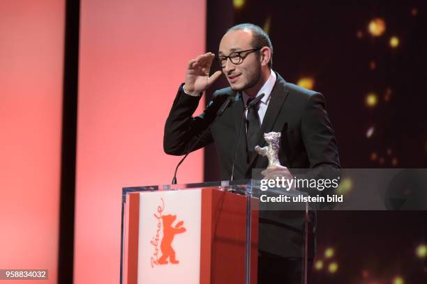 Schauspieler Majd Mastoura mit dem Silbernen Bären als Bester Darsteller im Film HEDI anlässlich der Preisverleihung der 66. Internationalen...