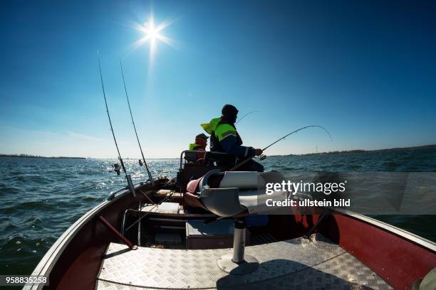 Angler auf der ostsee vor Stralsung