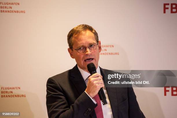 Regierende Bürgemeister Michael Müller auf der Pressekonferenz vom FBB am in Berlin