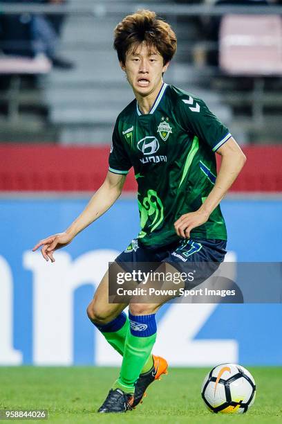 Lee Jae-Sung of Jeonbuk Hyundai Motors FC in action during the AFC Champions League 2018 Group F match between Jeonbuk Hyundai Motors FC and Buriram...