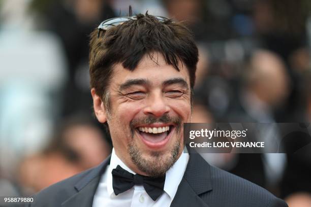 Puerto Rican actor and President of the Un Certain Regard jury Benicio Del Toro smiles as he arrives on May 15, 2018 for the screening of the film...