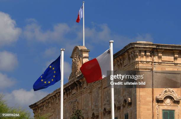 Valletta Impressionen. Auberge de Castille, Sitz des Praesidenten. Ab sofort uebernimmt Malta den EU-Vorsitz.