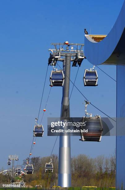 Gaerten der Welt IGA 2017, mit der IGA-Seilbahn vom U5-Bahnhof, Kienberg Gaerten der Welt. Eroeffnung