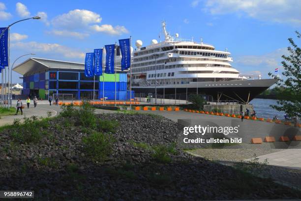 Hamburgs neues Kreuzfahrt Terminal in der Hafencity.