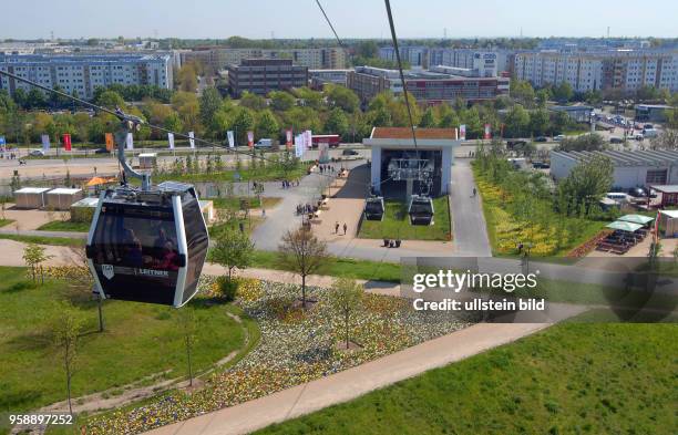 Gaerten der Welt IGA 2017, mit der IGA-Seilbahn vom U5-Bahnhof, Kienberg Gaerten der Welt ueber das IGA-Gelaende.