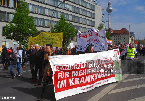 Demo Spitze auf der Muehlendammbruecke.