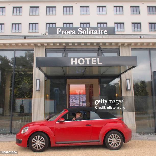 Binz -Prora , Insel Rügen, Restaurierte, historische Gebäude vom ehemaligen KdF- Bad Neubau, Neue Innengestaltung und Nutzung, Das Bauwerk aus den...