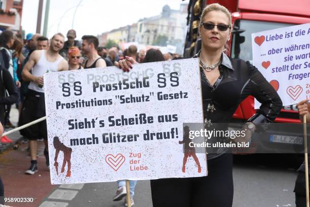 Zug der Liebe - Rave für mehr Mitgefühl und Nächstenliebe unter dem Motto: Presse- und Meinungsfreiheit am in Berlin. Berlin: Der Zug der Liebe...