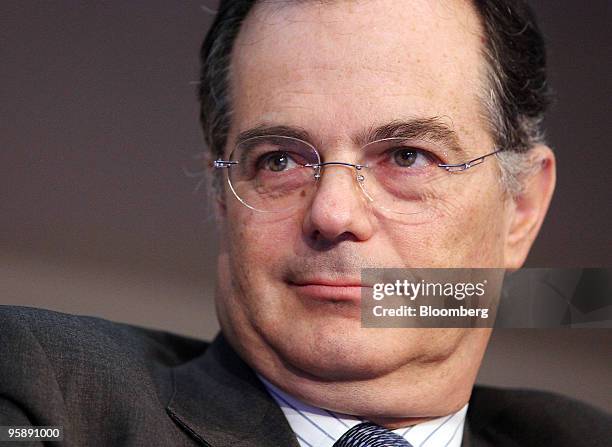 Andras Simor, governor of the National Bank of Hungary, pauses at the Euromoney Central Eastern European Forum in Vienna, Austria, on Wednesday, Jan....