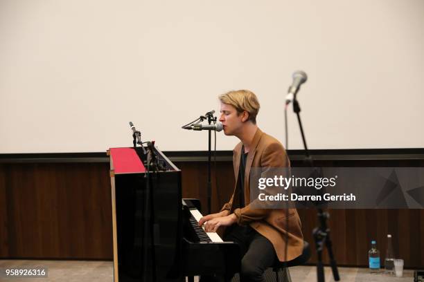 Tom Odell performs live at the new Royal Academy of Arts opening party at Royal Academy of Arts on May 15, 2018 in London, England.