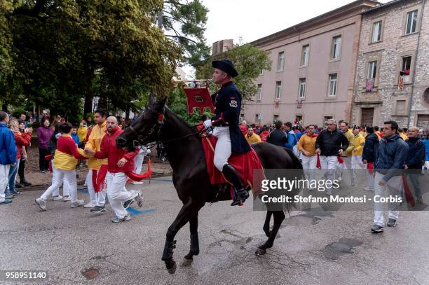 The ceraioli run through the streets of Gubbio during the Race of the Candles on May 15, 2018 in Gubbio, Italy. Gubbio's Race of the Candles festival...