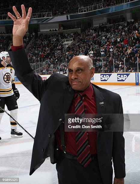 Willie O'Ree waves to the crowd before an NHL game against the Boston Bruins and San Jose Sharks on January 14, 2010 at HP Pavilion at San Jose in...