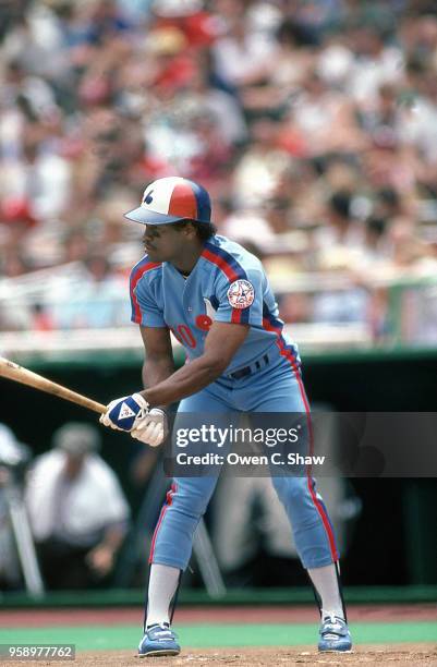 Tim Raines of the Montreal Expos bats against the Philadelphia Phillies at Veterans Stadium circa 1983 in Philadelphia, Pennsylvania.