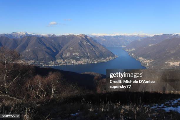 grand view on the como lake - supersky77 foto e immagini stock