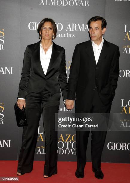 Madrid - Cine Cinesa Producciones - Spain - Premiere of the movie "Los abrazos rotos" - - Pastora Vega e Imanol Arias