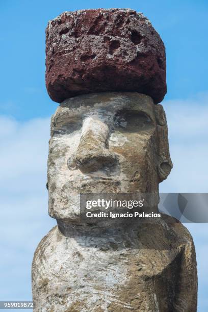 tongariki moais (statues), rapa nui national park - ignacio palacios stock pictures, royalty-free photos & images