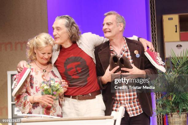 Claudia Rieschel, Winfried Glatzeder and Heinrich Schafmeister during the rehearsal photo call to 'Wir sind die Neuen' on May 16, 2018 in Hamburg,...