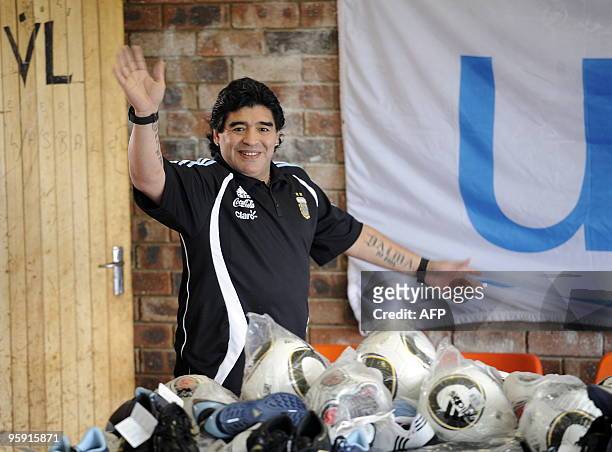 Argentinian soccer head coach Diego Maradona arrives for a visit at the Selekelela Secondary School on January 21, 2010 in Soweto.This was on his...